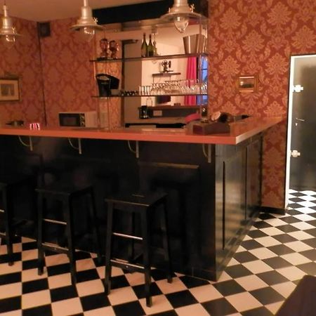 Studio Bistrot baroque centre ville historique Troyes Extérieur photo